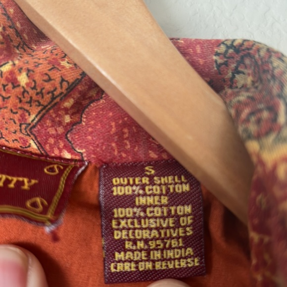 New Identity: Red/ orange Floral blazer:with sequin and beautiful buttons! Small - Picture 5 of 8